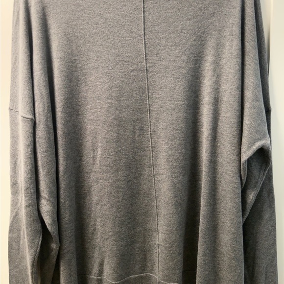 New Without Tag Chico’s crewneck sweater in grey. SZ3 - Picture 2 of 3